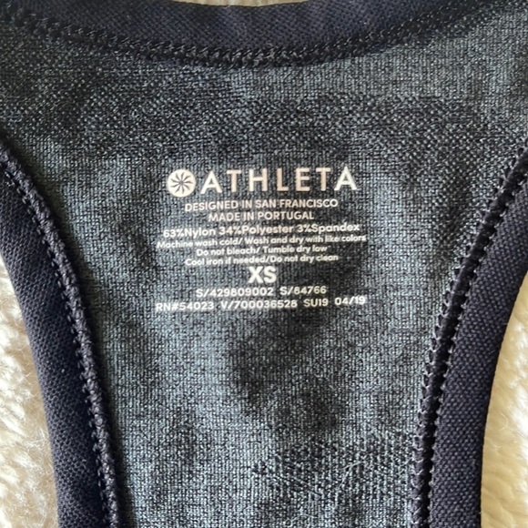 Athleta Momentum seamless tank - Picture 4 of 4